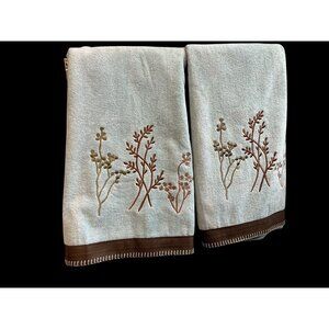 Avanti Embroidered Turquoise Bath Towels Laguna Pattern - Set of 2